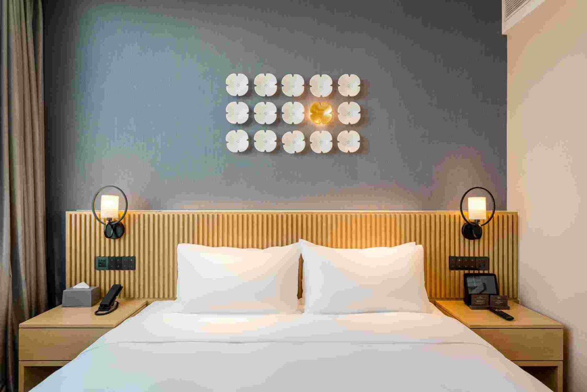 Crystal Hotel Shanghai North Sichuan Road On The Bund Shanghai