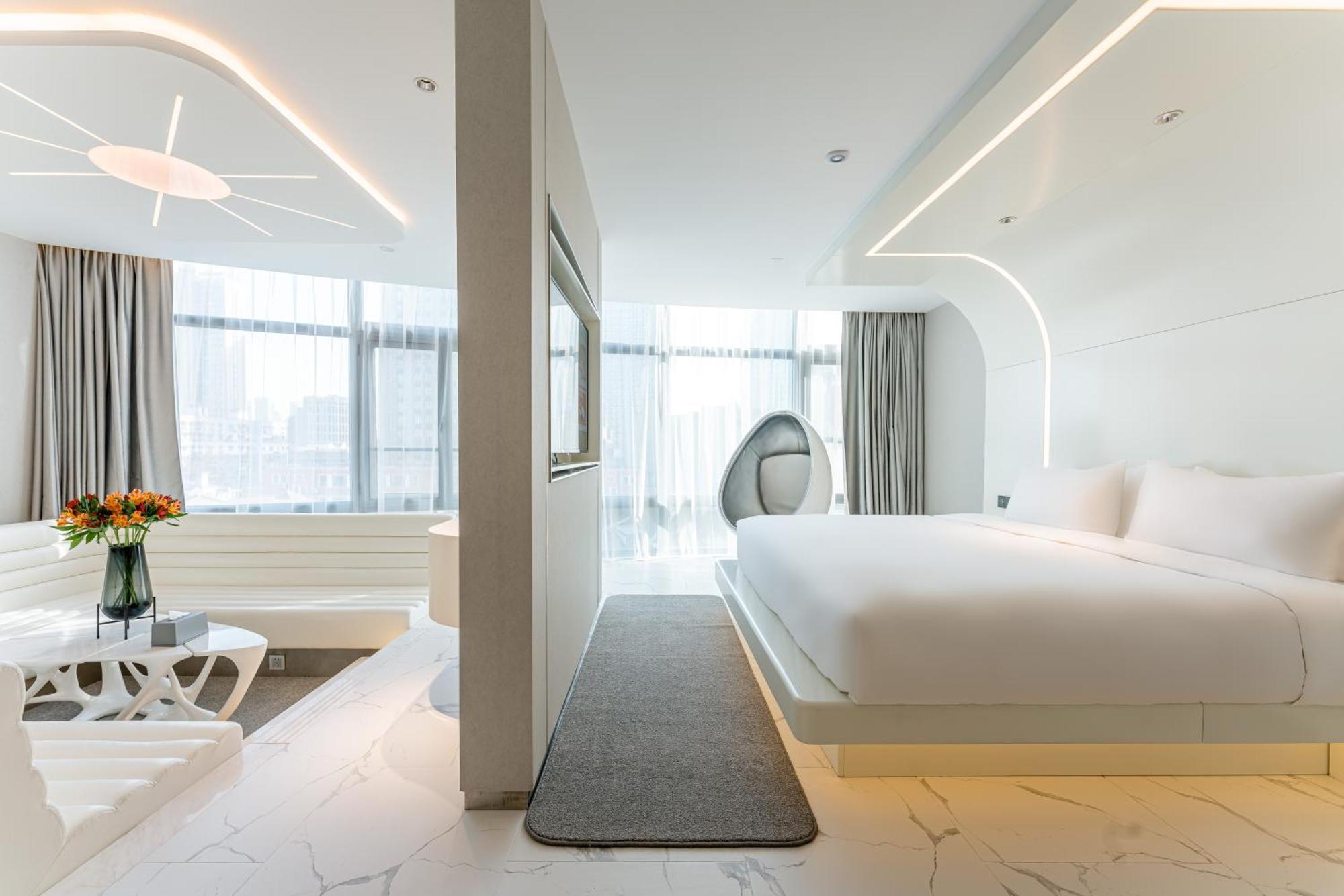 Crystal Hotel Shanghai North Sichuan Road On The Bund Hotel