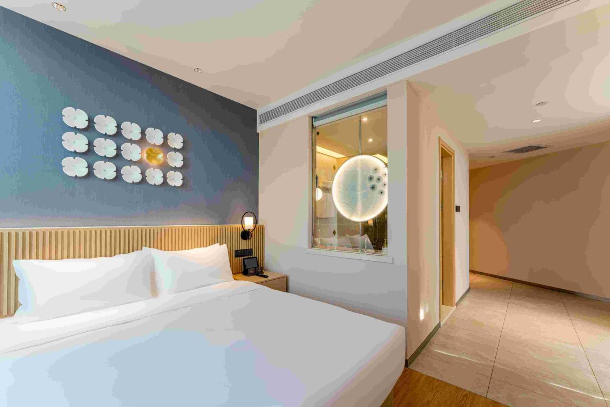 Hotel Crystal North Sichuan Road On The Bund Shanghai